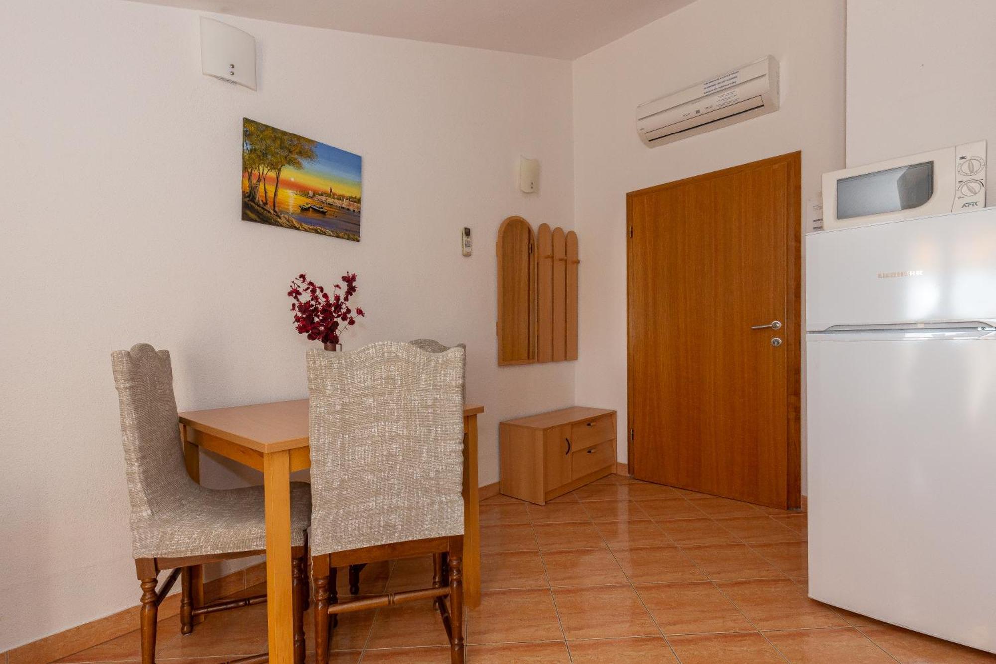 Apartments Dalmata Biograd Na Moru Exterior photo