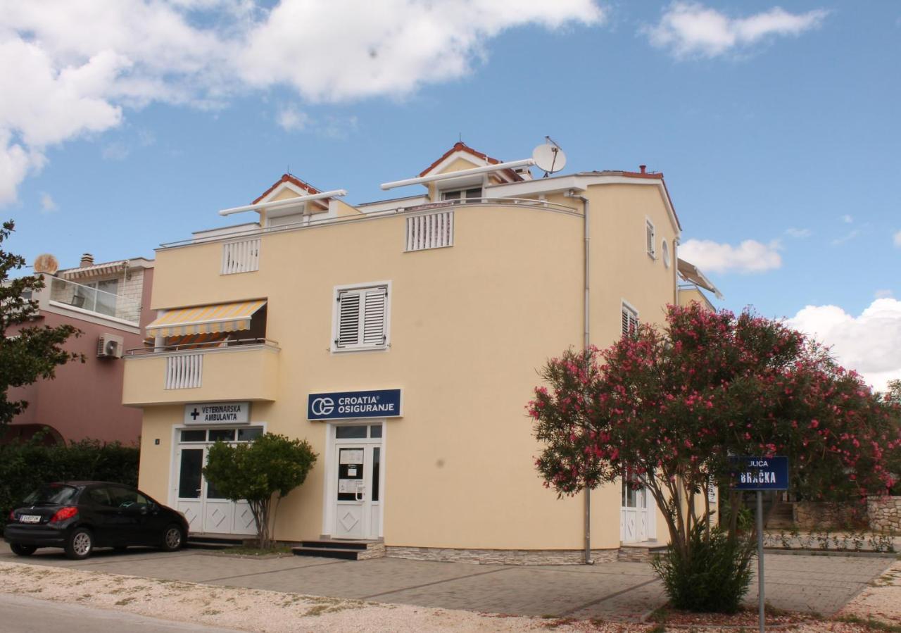 Apartments Dalmata Biograd Na Moru Exterior photo